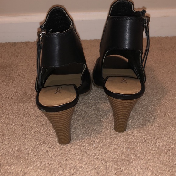 Open toe - Picture 3 of 7